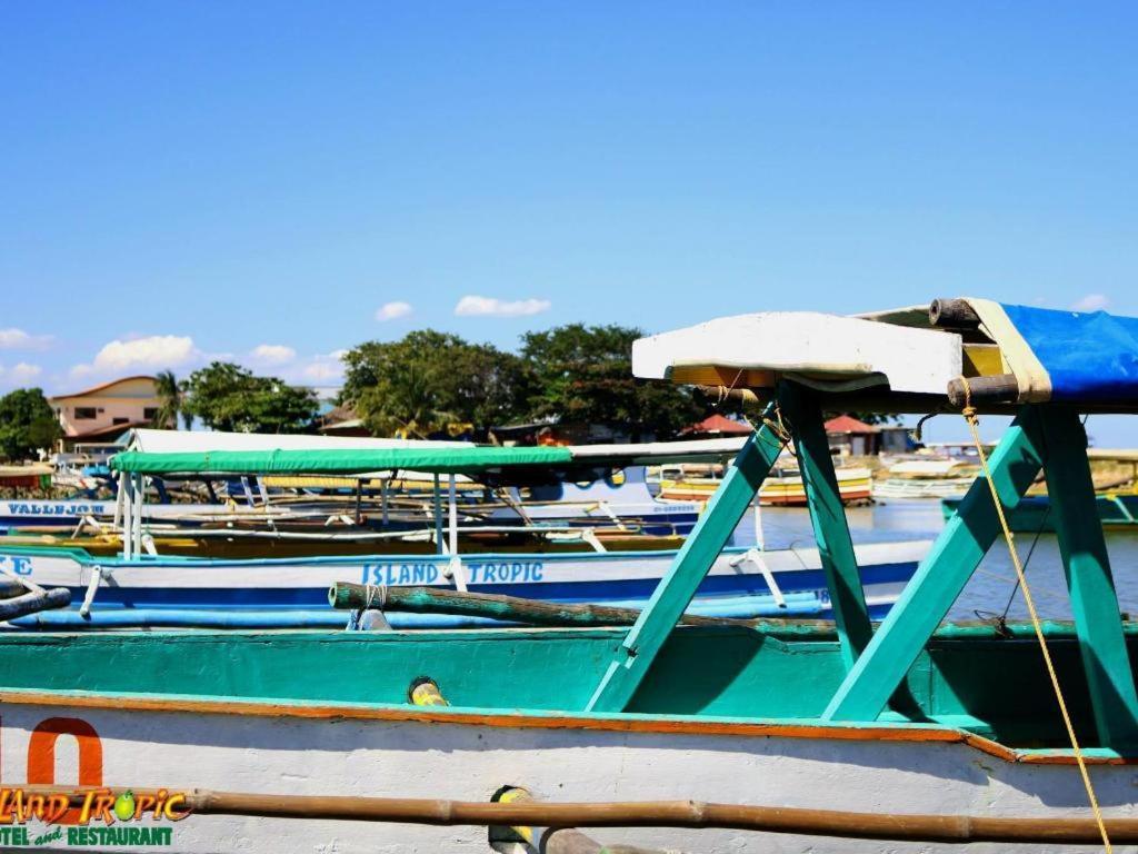 Island Tropic Hotel And Restaurant Alaminos Exterior foto