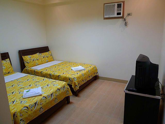 Island Tropic Hotel And Restaurant Alaminos Exterior foto